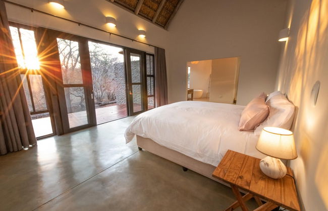 Villa Appelblaar Luxury 4 Bedroom Villa Home in the South African Bush - Photo 45