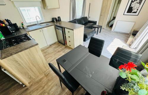 Rosa - Bournemouth Holiday Home - Photo 4