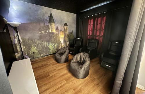 258 Sunset · Sunset Themed Retreat - Sleeps 10 - Foto 23