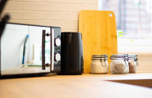 Stylish Cosy 4-Bed Home, Sleeps Up To 10 With Large Sofa Bed, Near Manchester Royal Infirmary & Universities, Free Parking & Ultra-Fast WiFi - Foto 23