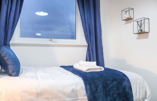 3Bedroom EnSuite SofaBed Sleeps upto 6 Contractors Families Long or Short Stay Free Parking WIFI - Foto 29