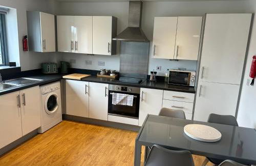 Long Stay - Free Parking - Contractors - Train Station - Students - Foto 4