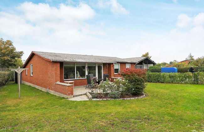 6 Person Holiday Home in Aeroskobing - Foto 1