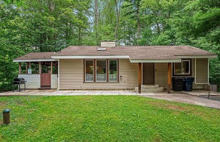 Birchwood by Avantstay Game Room + Lake Access - Foto 96