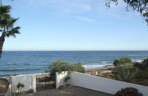 Private seafront Villa in Almería with sea access - Foto 9