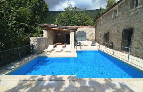 Private Oasis with Pool - Foto 27