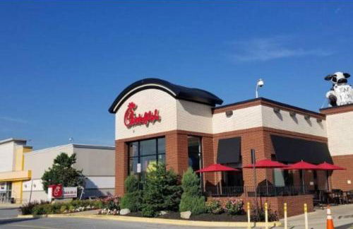 Luxury Living at Woodmore - Foto 47