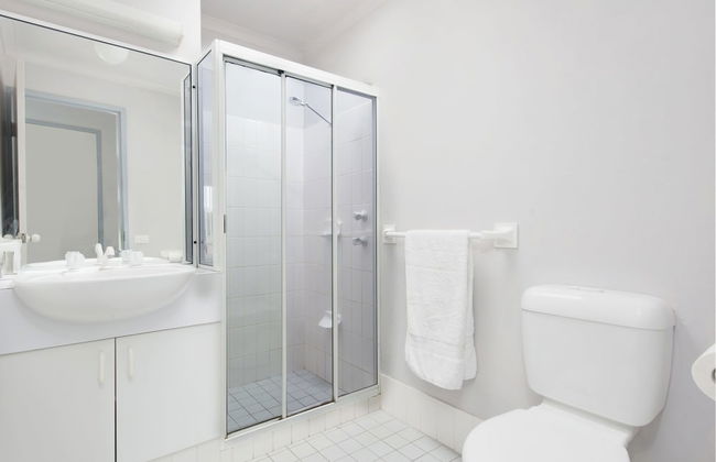 9 Cirrus at Fingal Bay - Photo 13