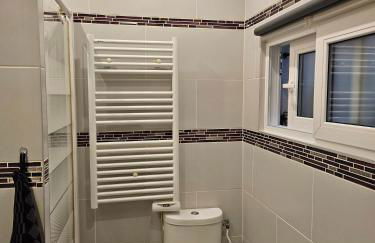 STUDIO 22M2 A IVRY/SEINE-A 200 METRES DE PARIS. PROCHE METRO 7 - Foto 9