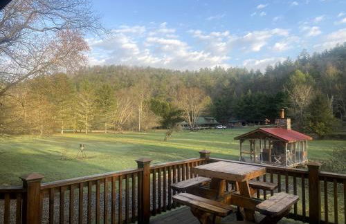 Cozy Cabin in the Blue Ridge Mountains, Perfect for a Weekend Escape from Atlanta - Foto 2