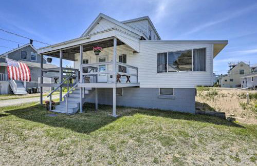 Plum Island Retreat about 1-Block Walk to Beach! - Foto 39