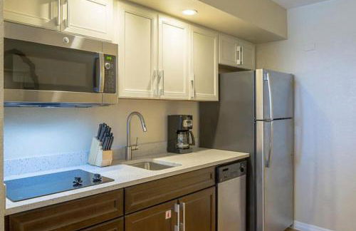 Tropical 1BD vacation condo in beautiful resort setting with pool amenities to enjoy - Foto 9