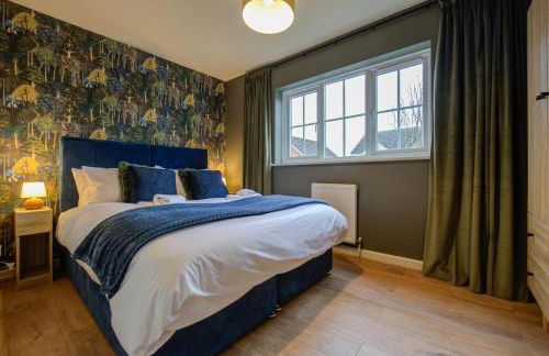 Central 3-Bedroom House Sleeps 5 with Parking - Foto 2