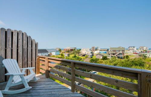 Quiet Hatteras Duplex with Decks about 1 Mile to Beach - Foto 7