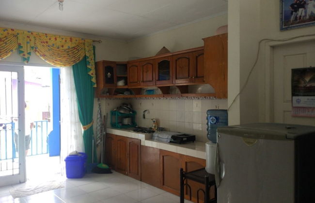 Villa Abdi Cipanas with Swimming Pool - Foto 5