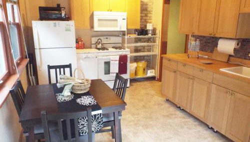 Comfortable 3 BR Craftsman Bungalow in Milwaukee's Bay View Neighborhood - Foto 3