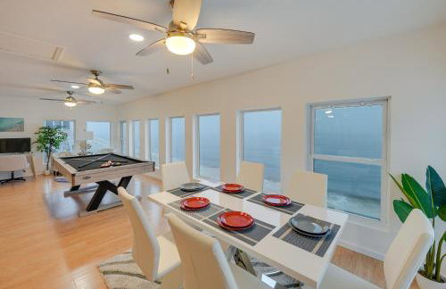 Alligator Point Beachfront Home with Private Hot Tub - Foto 10