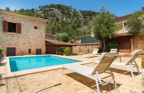 Fabulous Rural House with views to the mountains with swimming pool - Foto 1