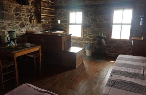 Chios Houses, beautiful restored traditional stone houses with an astonishing seaview - Foto 24