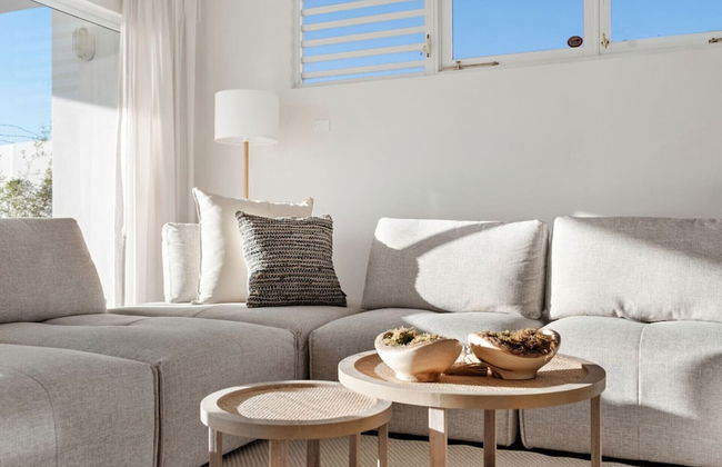 Vistamar Private Waterfront Home Pool - Photo 35