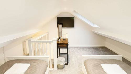 Spacious 2-Bed - Hospital & City Nearby Parking Pet Friendly - Foto 3