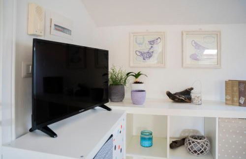 049 - Attico ELEGANTE, 10 minuti a piedi da MARE e SPIAGGIA - POSTO AUTO PRIVATO GRATIS - Foto 10