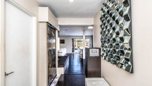 Luxury 3BR with Cabana Oasis Pool & Style - Foto 2