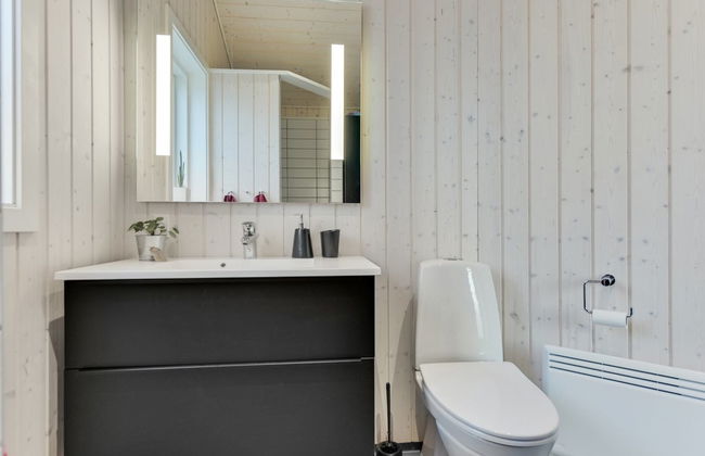 "Sighfrith" - 150m from the sea - Photo 33