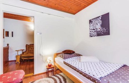 Amazing Home In Zlobin - Foto 28