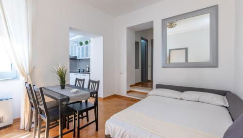 VG [FORI IMPERIALI 5 STELLE] Appartamento Elegante - Foto 2