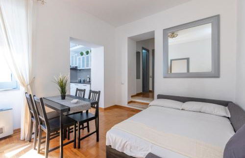 VG [FORI IMPERIALI 5 STELLE] Appartamento Elegante - Foto 2