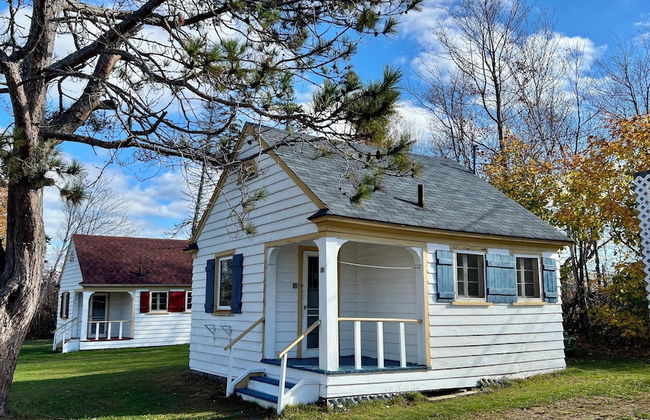 Green Gables Bungalow Court - Photo 34