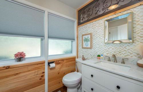 Funtastic Retreat! PS5, View, Goats, Hot Tub, Karaoke - Foto 34