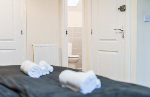 Spacious 4-Bed Home Near Cribbs & Bristol - Foto 34