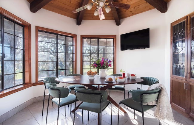 Cathedral by Avantstay Charming Secluded Estate w/ Sauna, Pool Table & Views of the Rolling Hills - Foto 14