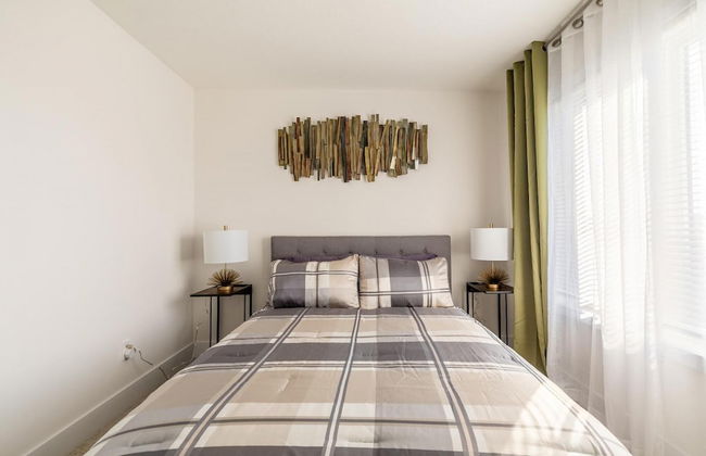 4BR 3BA Townhouse on Lake Ontario Free Parking Gym - Foto 42