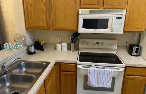 Villas at Regal Palms-4 Bedroom3.5 bath Townhouse - Foto 17