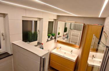 Gemütliches Haus mit Platz zum Entspannen - Foto 7