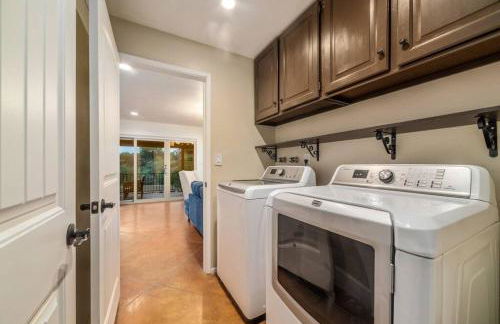 Tucasa - Private Backyard Resort - Theater - Foto 48