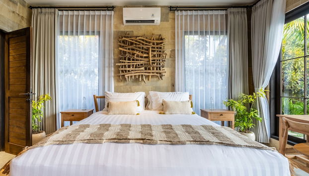 Rumah Villa by EVDEkimi - Quiet Ubud escape with Pool and Outdoor lounge - Foto 2, Camera