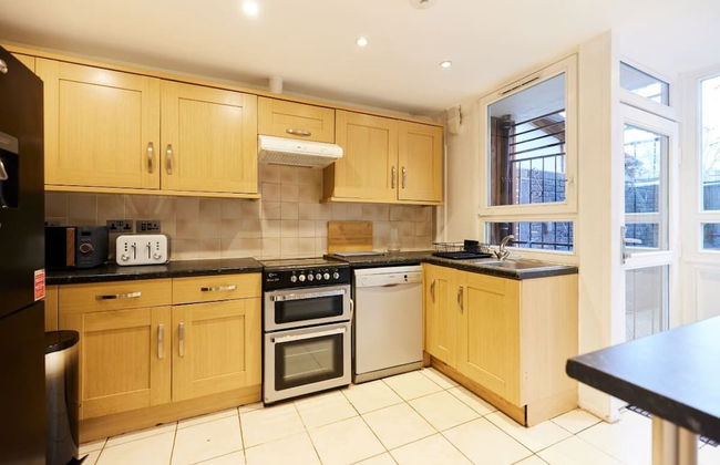 The Kennington Park Crib - Lovely 2bdr Flat With Garden - Photo 9