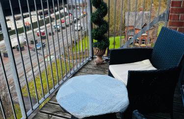 Chic 2-bed Flat - Coop Live & Ethiad - Foto 27