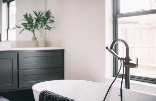 Aubrey Downtown Charmer - Smart TVs in every room! - Foto 30