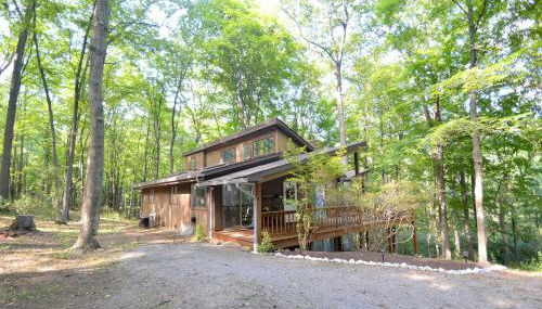 Ma-ple Haven --Wifi, Fireplace, Deck, Fire Pit, Family Friendly, Game Room, Pool Access - Foto 4