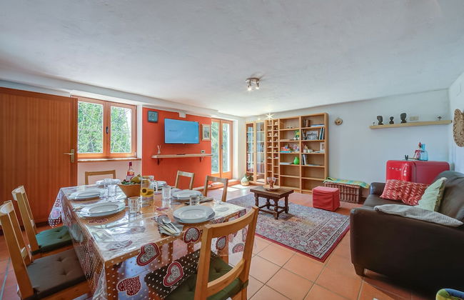 Cherry Tree House Family Friendly - Photo 18