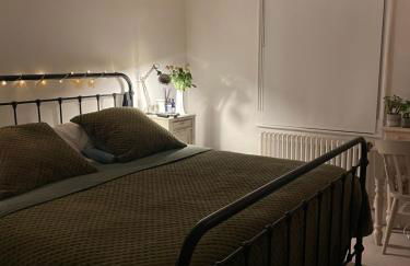 3 Bed Home Sleeps 6 Free parking - Foto 1