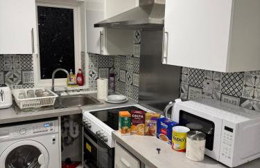 Stylish Modern Gatwick Studio, Free Parking - Foto 4