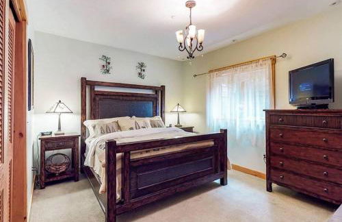 The Glen House -9 Bdrm Estate Sleep 26 Movie Theater,Pool,Golf,Ski - Foto 41