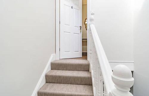 Sea View Penthouse - Walkable to Beach & Town - Foto 6