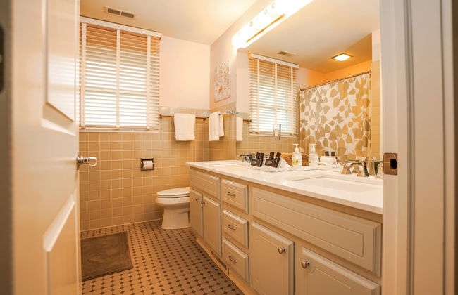 The Doctors Inn Lake Geneva Escape for 8! - Foto 30